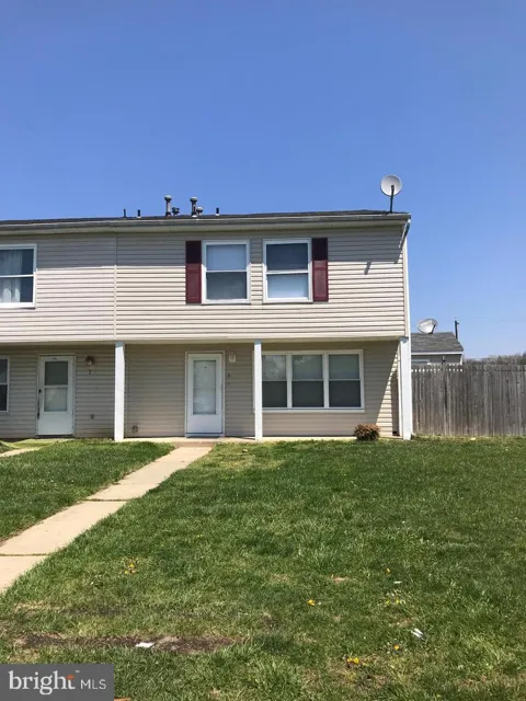 3 LOCUST COURT