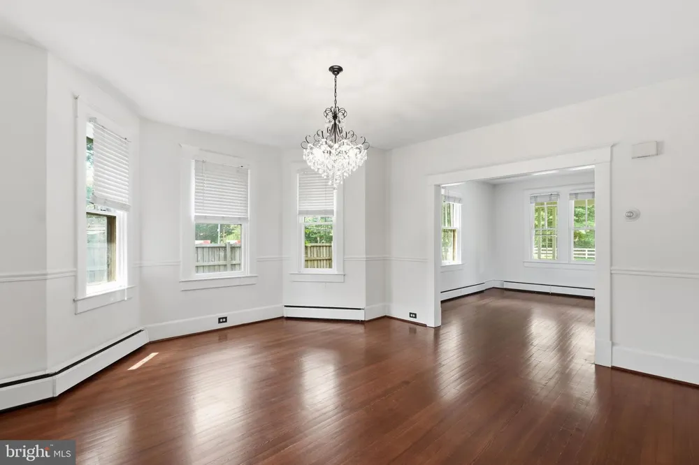 6924 SUNDOWN ROAD Laytonsville, MD 20882