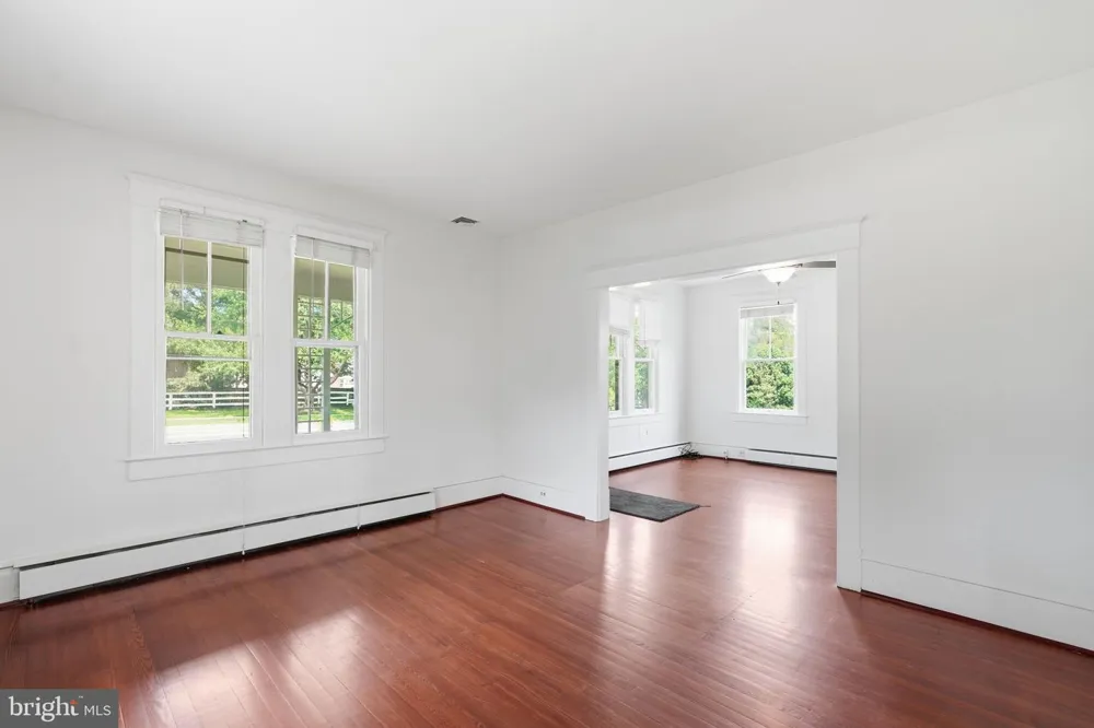 6924 SUNDOWN ROAD Laytonsville, MD 20882