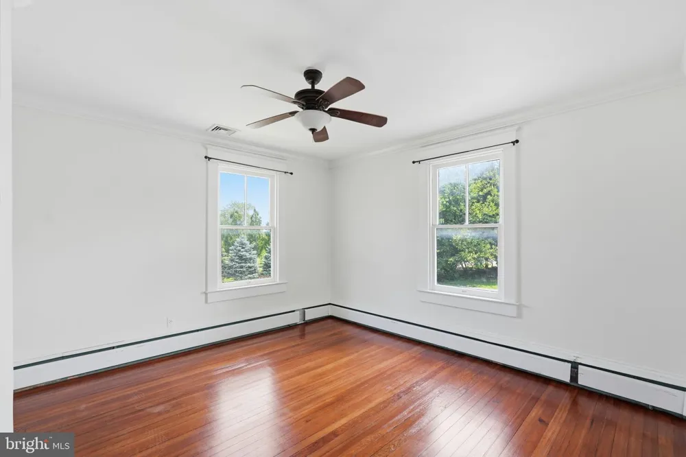 6924 SUNDOWN ROAD Laytonsville, MD 20882