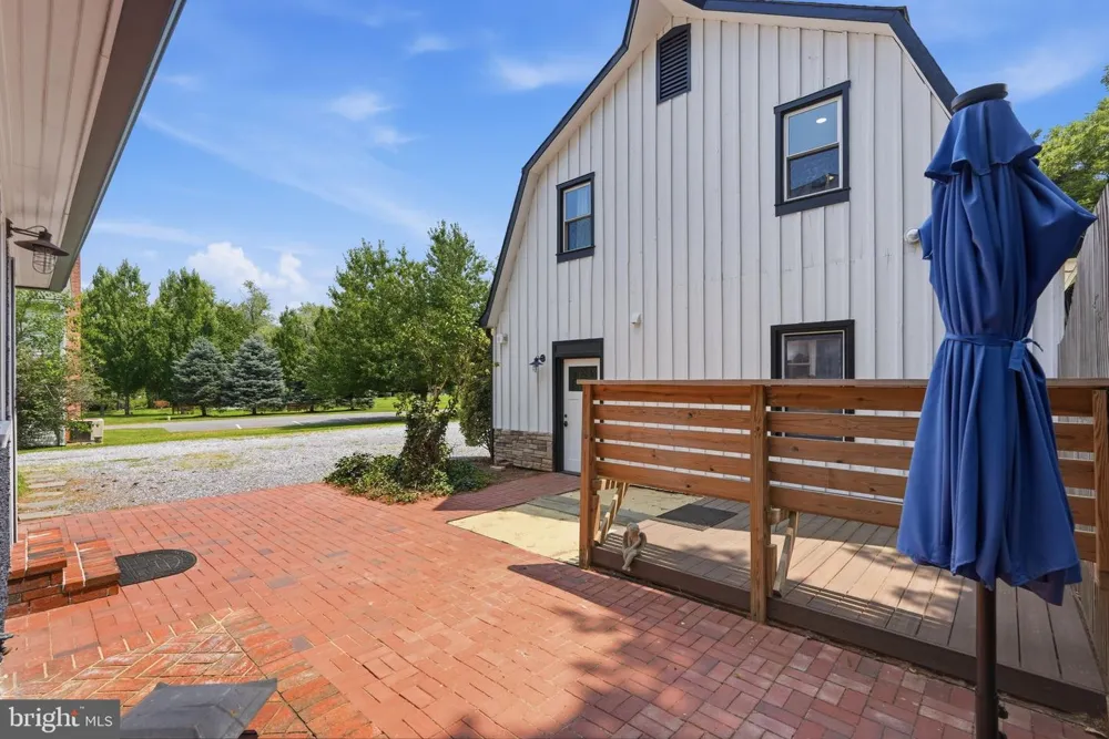 6924 SUNDOWN ROAD Laytonsville, MD 20882