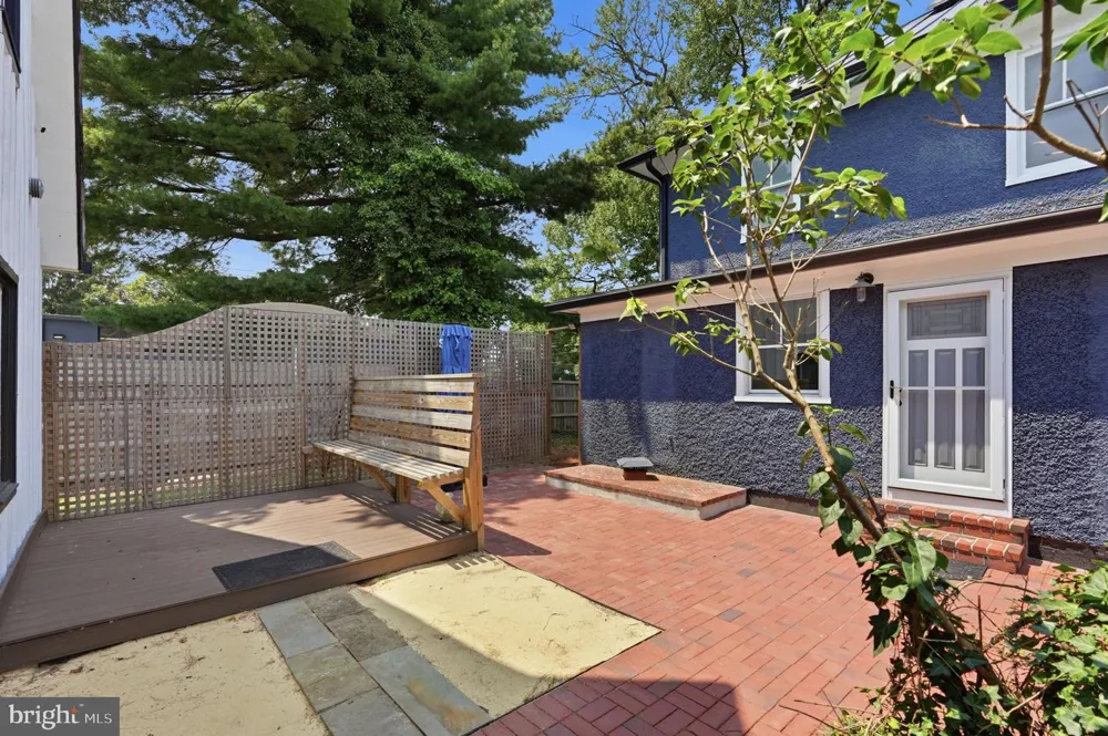 6924 SUNDOWN ROAD Laytonsville, MD 20882