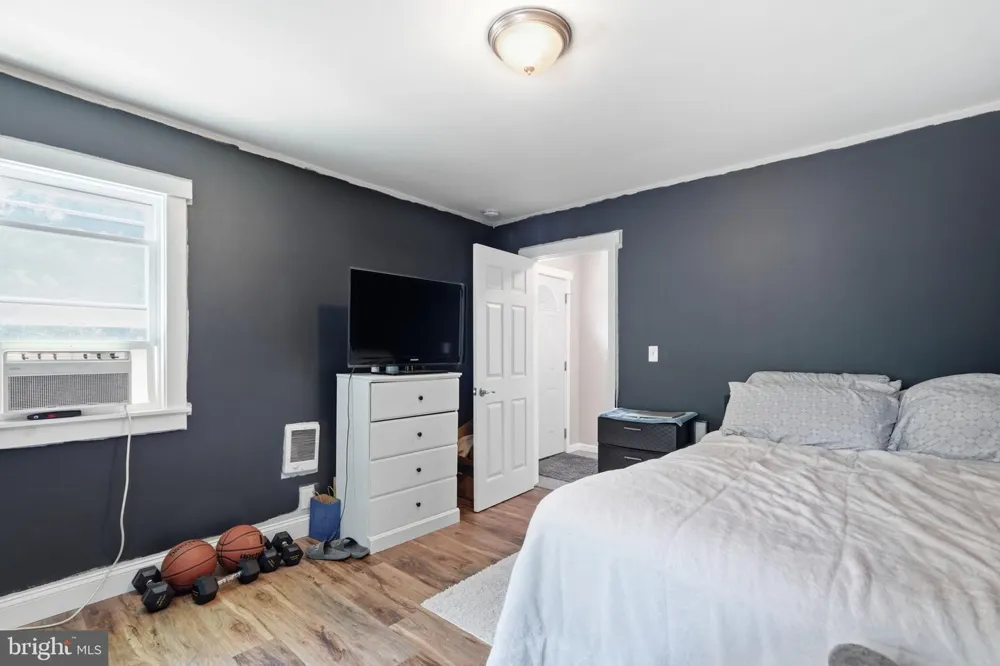 6924 SUNDOWN ROAD Laytonsville, MD 20882