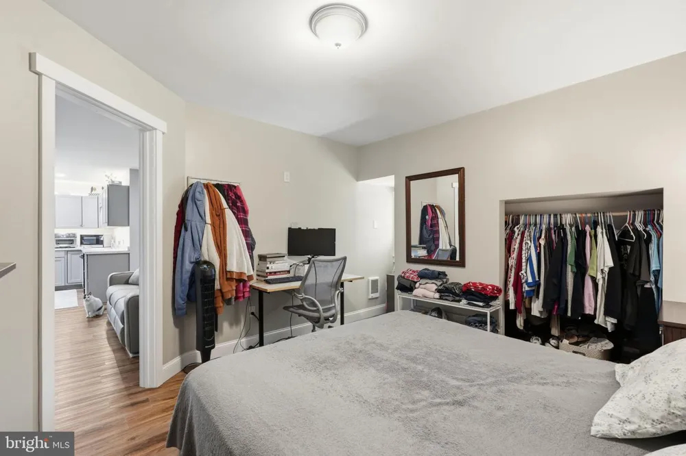 6924 SUNDOWN ROAD Laytonsville, MD 20882