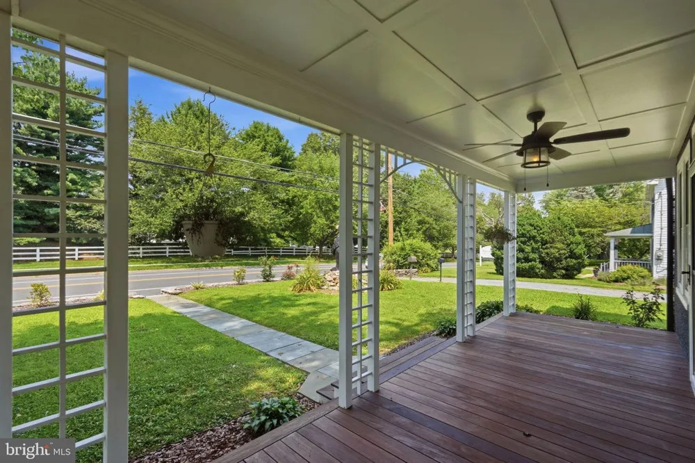 6924 SUNDOWN ROAD Laytonsville, MD 20882