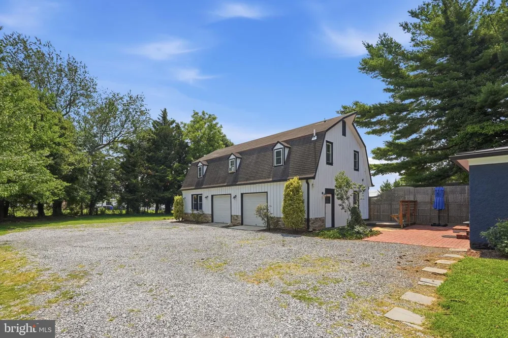 6924 SUNDOWN ROAD Laytonsville, MD 20882