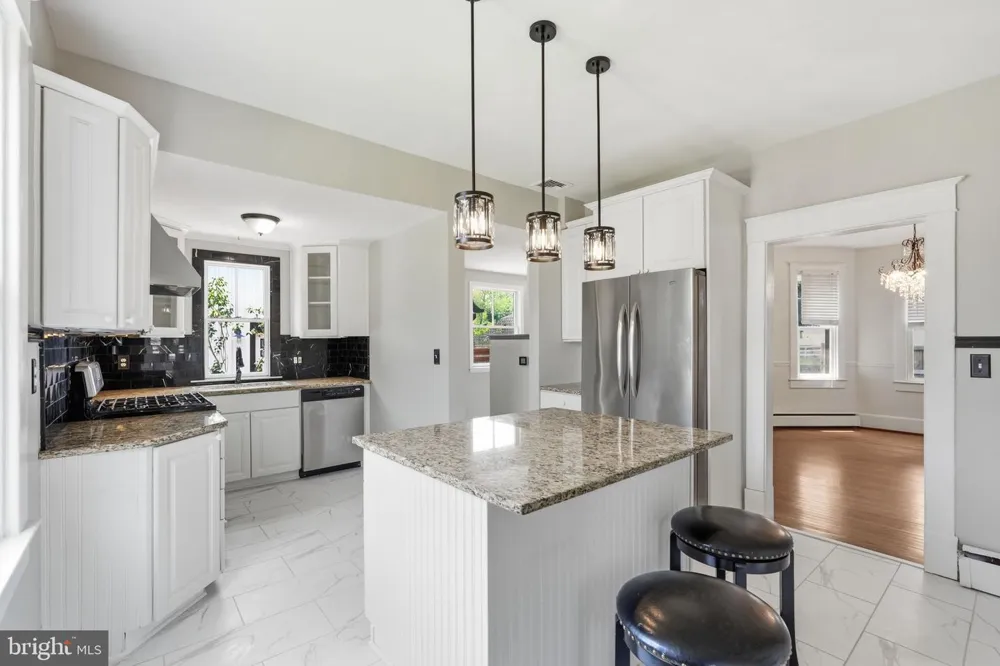 6924 SUNDOWN ROAD Laytonsville, MD 20882