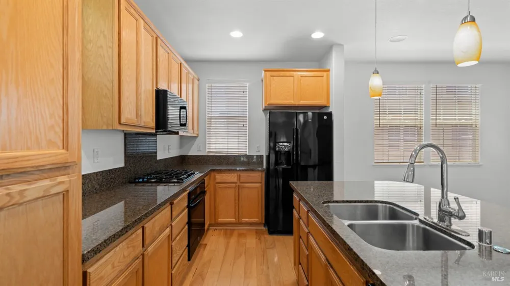 2714 Tribeca Place Fairfield, CA 94533