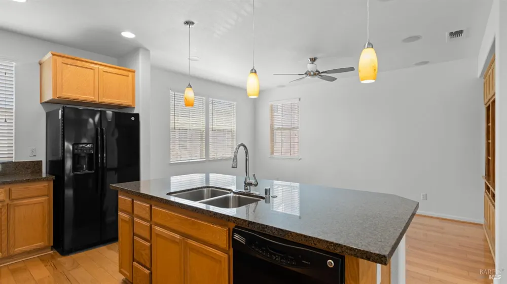 2714 Tribeca Place Fairfield, CA 94533