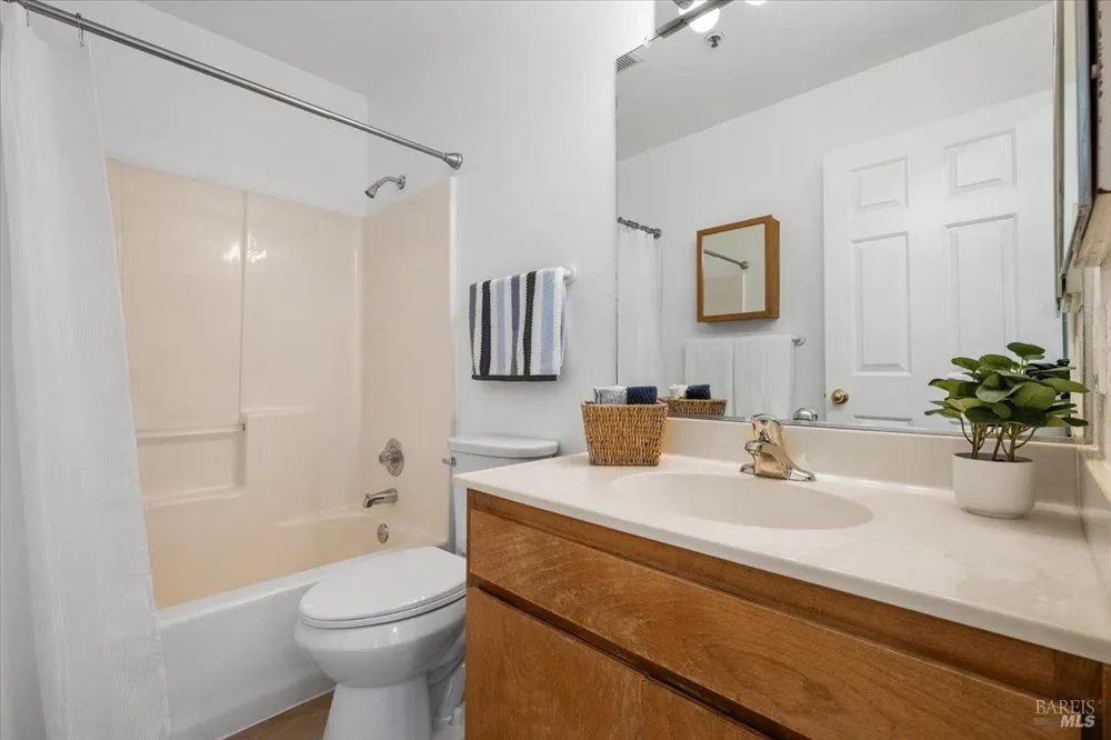 7008 Marsh Way Cotati, CA 94931