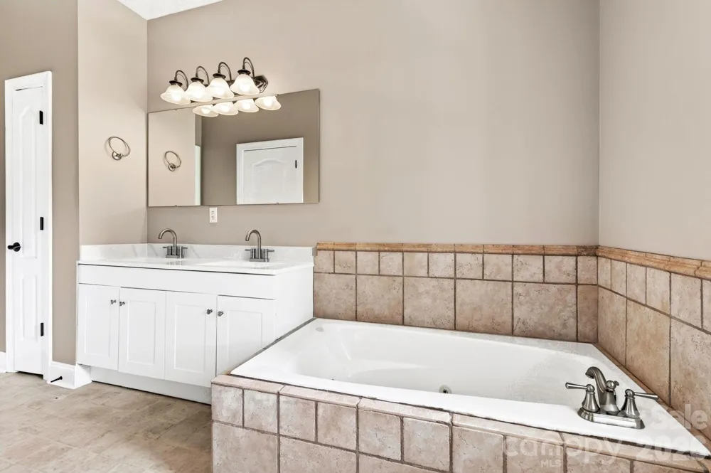 93 Big Sky Drive Leicester, NC 28748