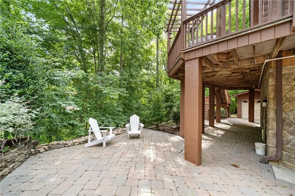 1212 River Bluff Trail Tobaccoville, NC 27050