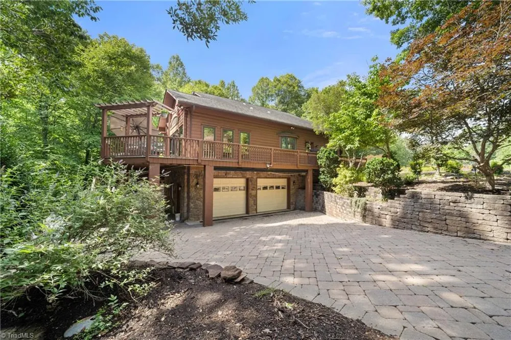 1212 River Bluff Trail Tobaccoville, NC 27050