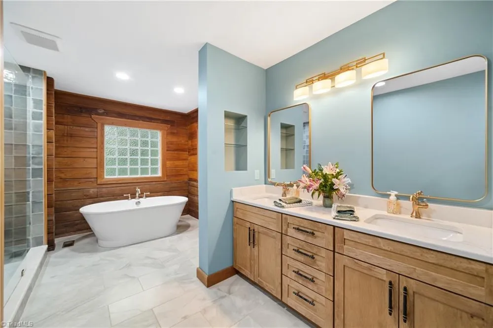 1212 River Bluff Trail Tobaccoville, NC 27050