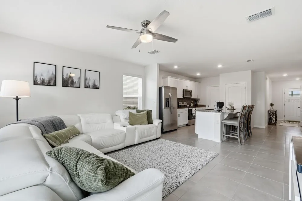 60 BELLA LAGO CIRCLE Port Orange, FL 32129