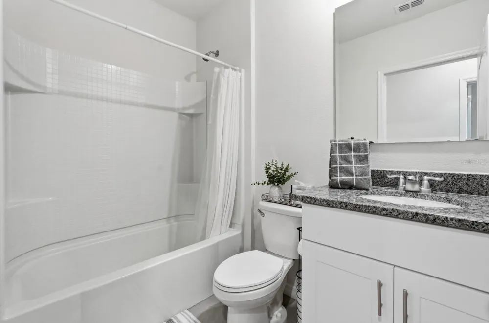 60 BELLA LAGO CIRCLE Port Orange, FL 32129