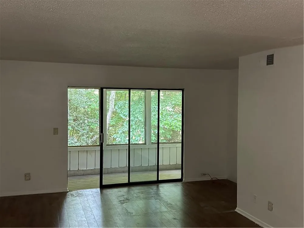 913 Seasons Parkway Norcross, GA 30093