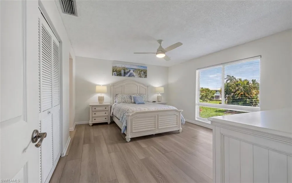 195 PEPPERMINT LANE #2 Naples, FL 34112