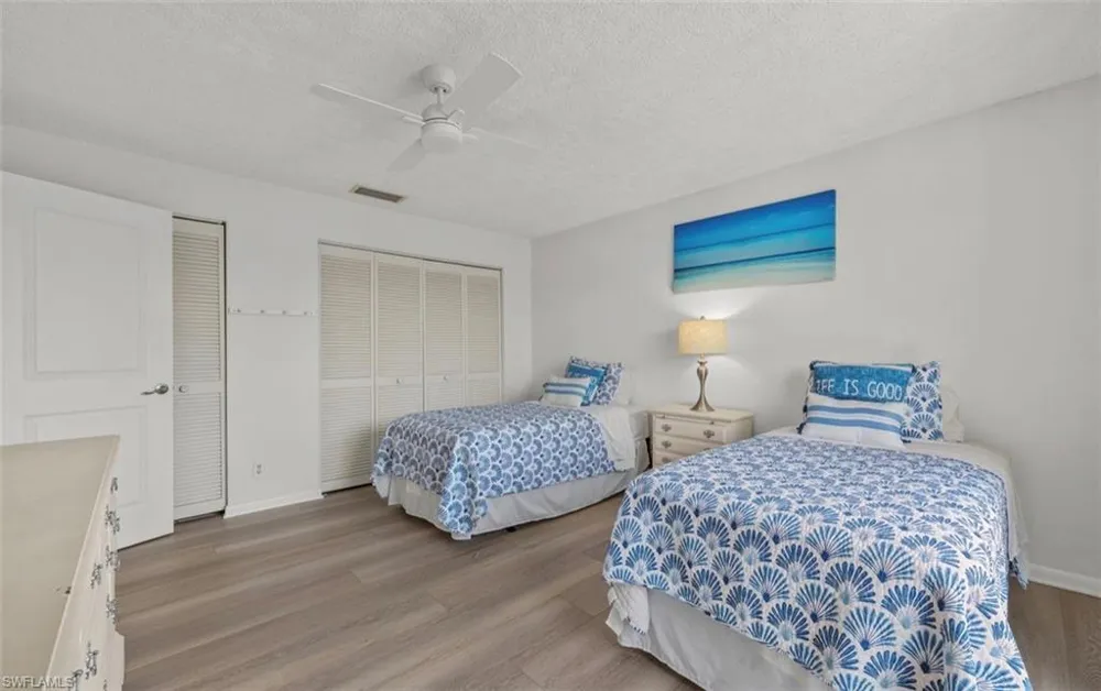 195 PEPPERMINT LANE #2 Naples, FL 34112