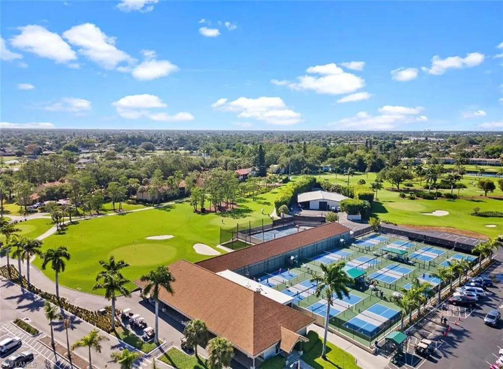195 PEPPERMINT LANE #2 Naples, FL 34112