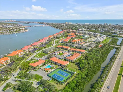 468 BOUCHELLE DRIVE #325
