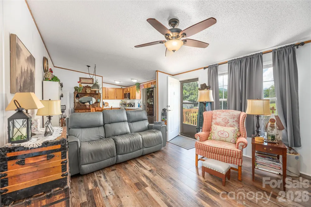 40 Farmstead Road Leicester, NC 28748