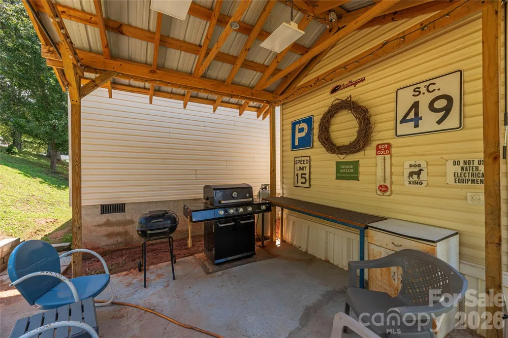 40 Farmstead Road Leicester, NC 28748