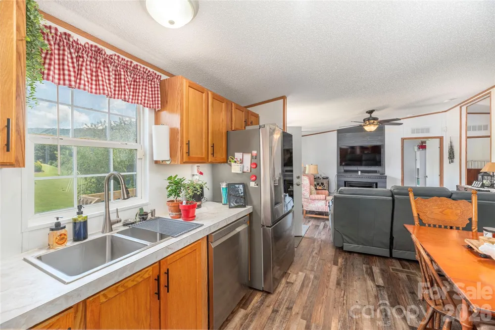 40 Farmstead Road Leicester, NC 28748