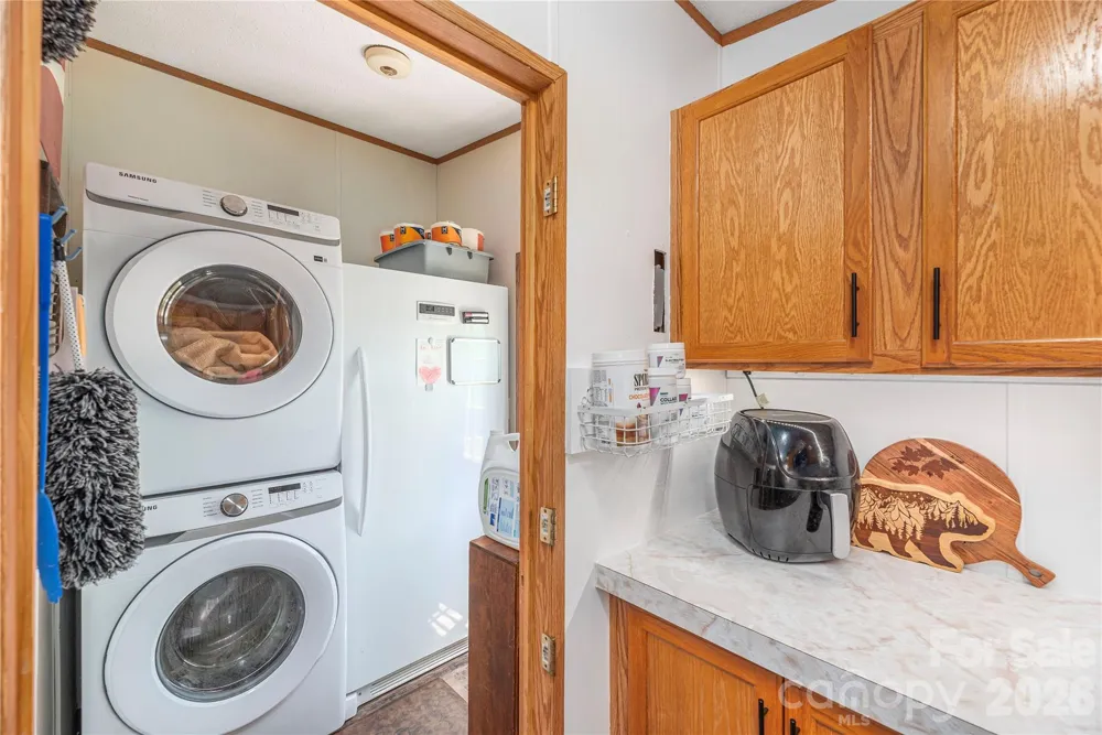 40 Farmstead Road Leicester, NC 28748