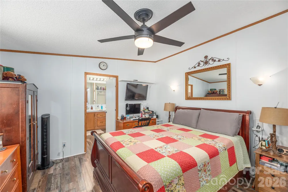 40 Farmstead Road Leicester, NC 28748