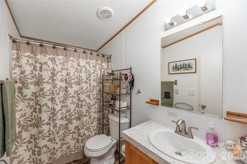 40 Farmstead Road Leicester, NC 28748