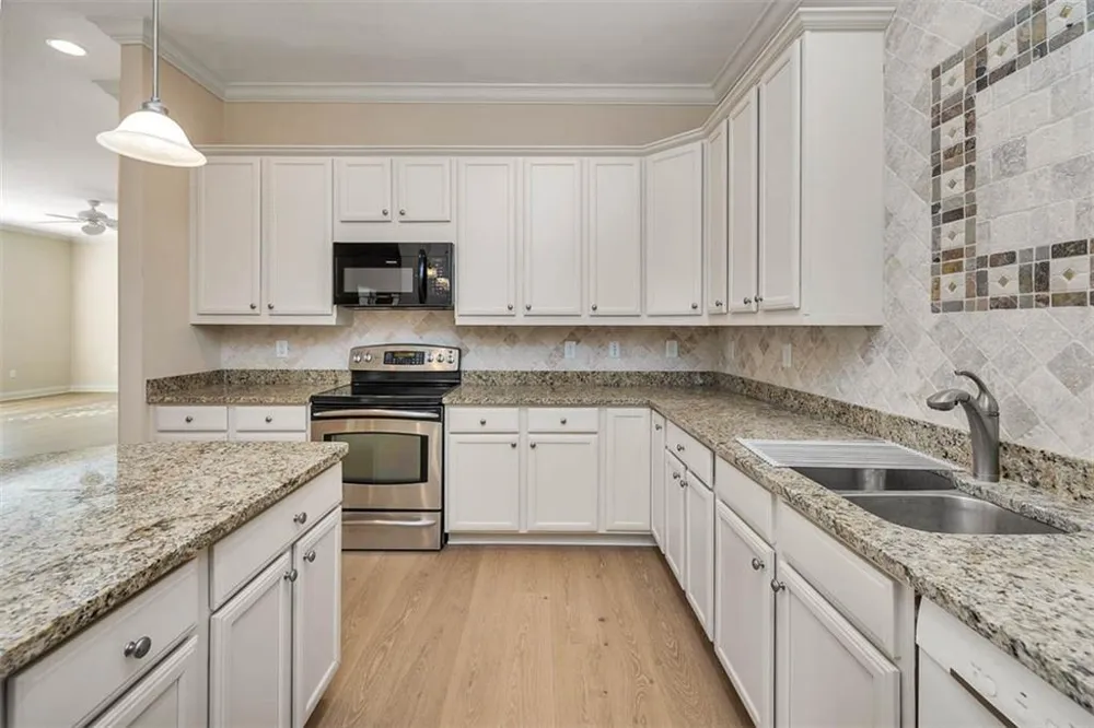 1301 Grand View Drive St. Simons, GA 31522