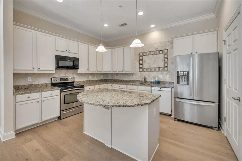 1301 Grand View Drive St. Simons, GA 31522