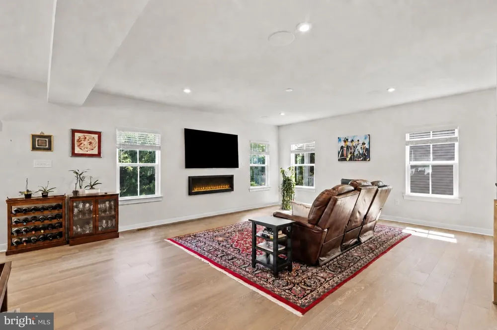 1024 MILES COURT Cheltenham, PA 19012