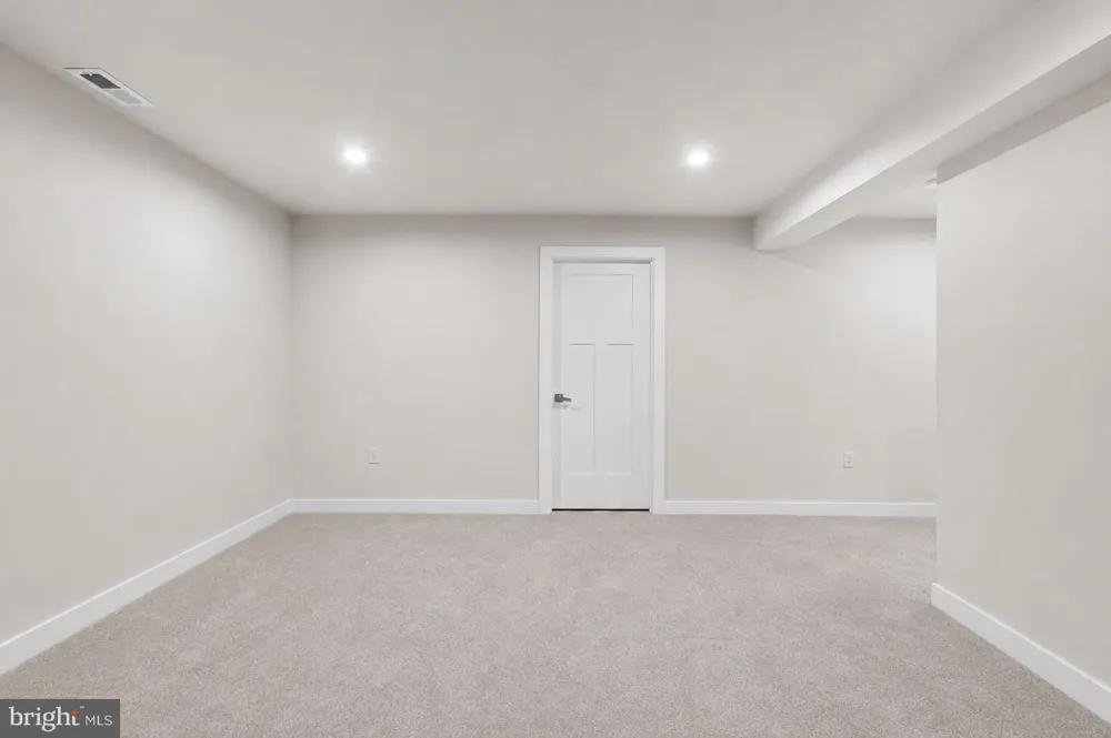 1024 MILES COURT Cheltenham, PA 19012