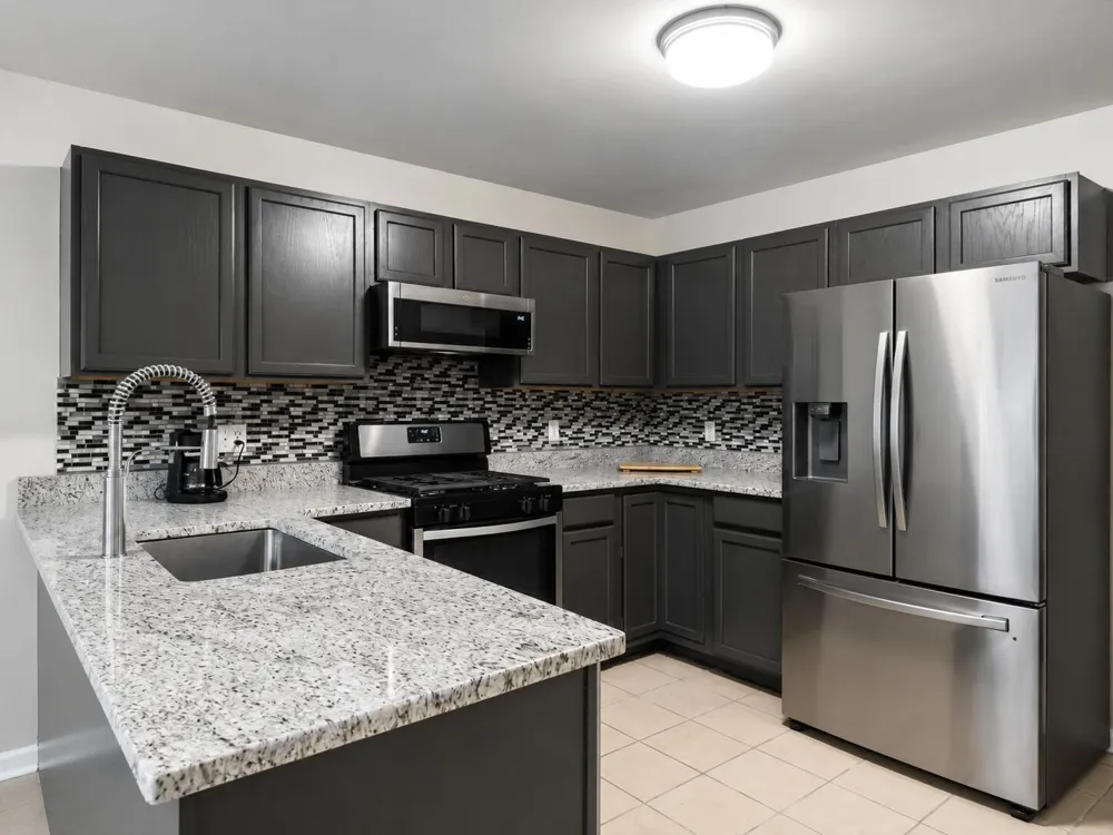 608 Heritage Circle Fenton, MI 48430