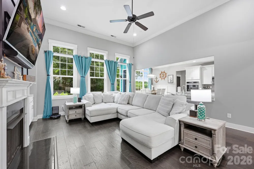6957 Pin Oaks Drive Denver, NC 28037