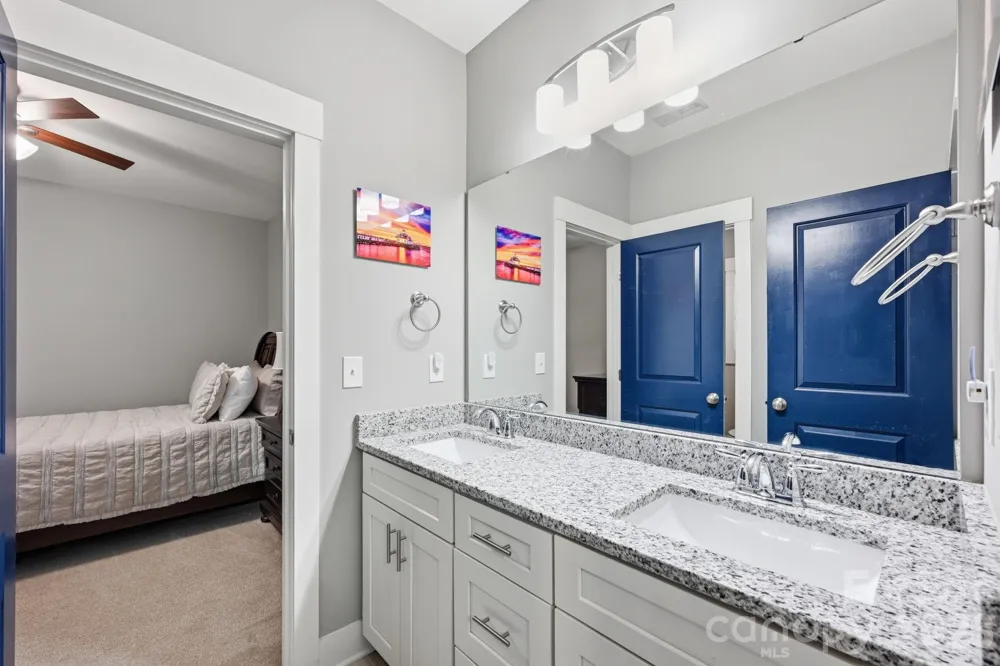 6957 Pin Oaks Drive Denver, NC 28037