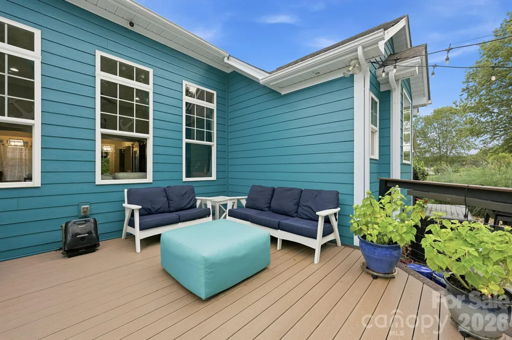 6957 Pin Oaks Drive Denver, NC 28037