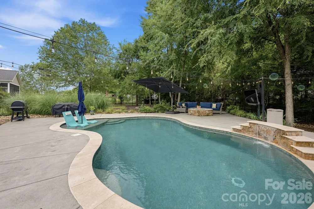 6957 Pin Oaks Drive Denver, NC 28037