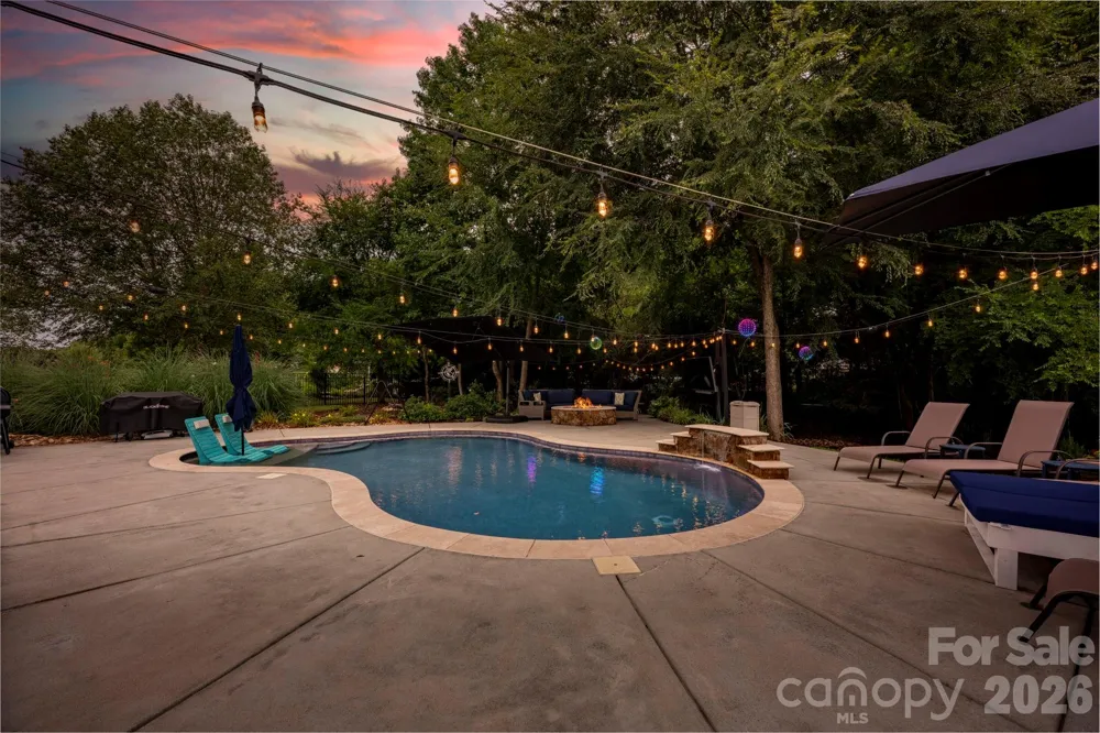 6957 Pin Oaks Drive Denver, NC 28037
