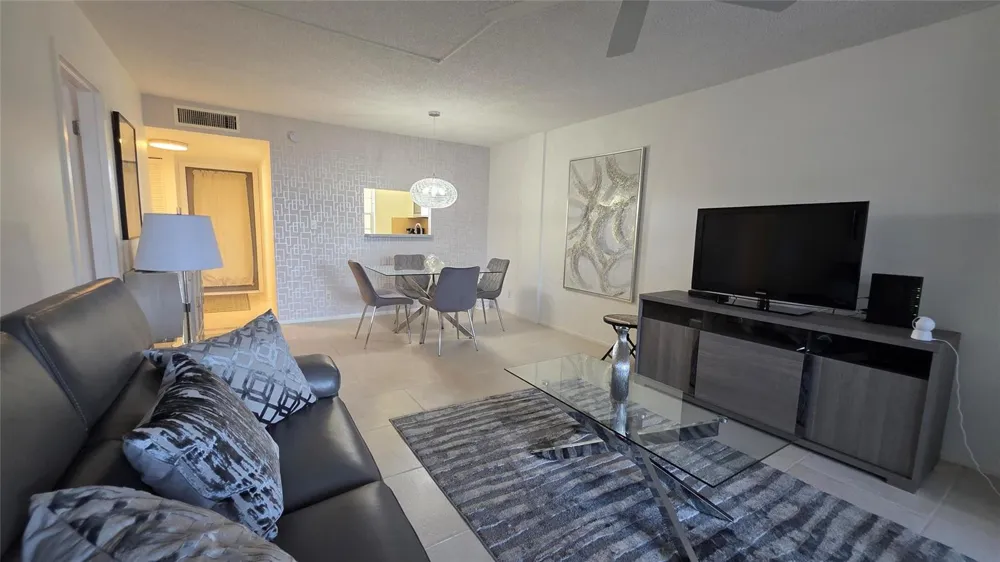 4851 NW 26TH COURT #437 Lauderdale Lakes, FL 33313