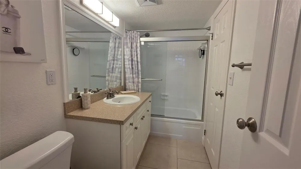 4851 NW 26TH COURT #437 Lauderdale Lakes, FL 33313