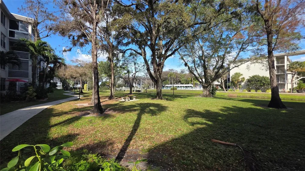 4851 NW 26TH COURT #437 Lauderdale Lakes, FL 33313