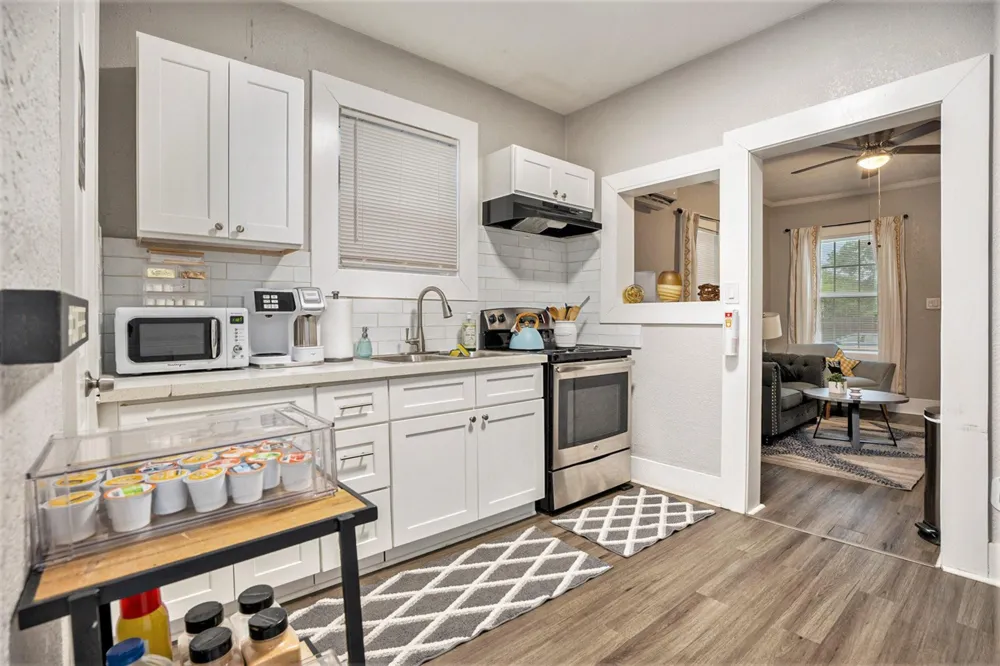 1113 28th Street Galveston, TX 77550