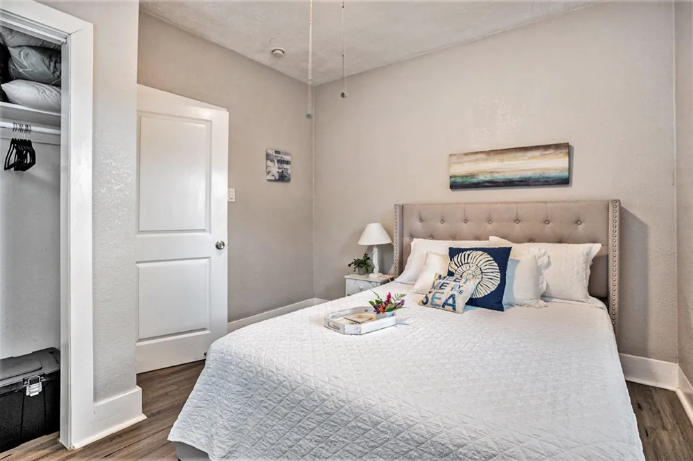 1113 28th Street Galveston, TX 77550