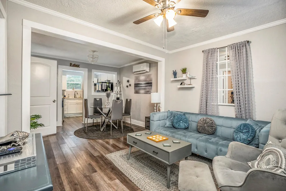 1113 28th Street Galveston, TX 77550
