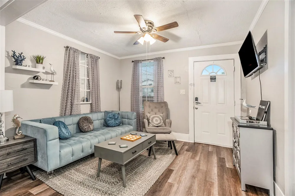 1113 28th Street Galveston, TX 77550