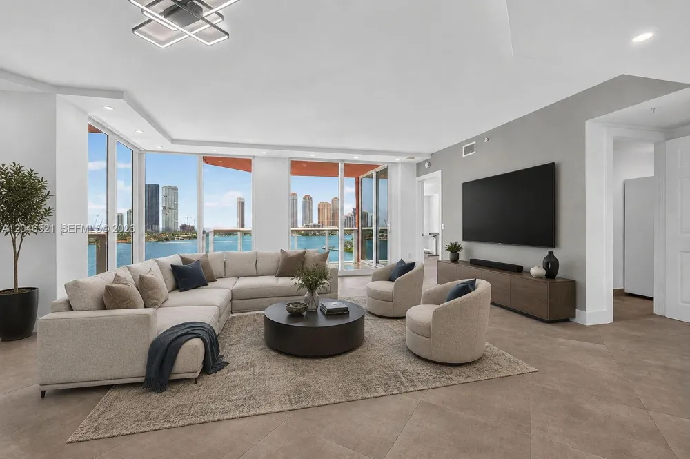 3370 Hidden Bay Dr #1212 Aventura, FL 33180