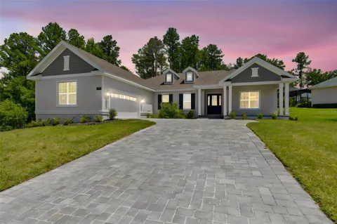 4880 HICKORY OAK DRIVE